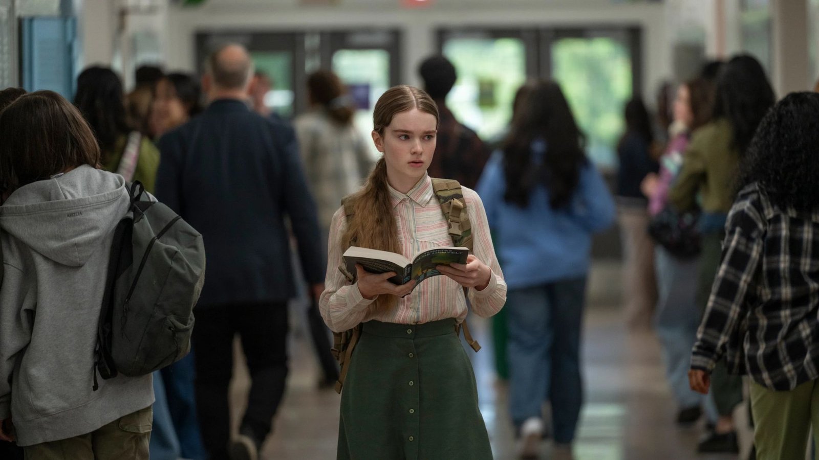 Carrie, a Estranha: o que muda na série em relação ao livro e aos filmes