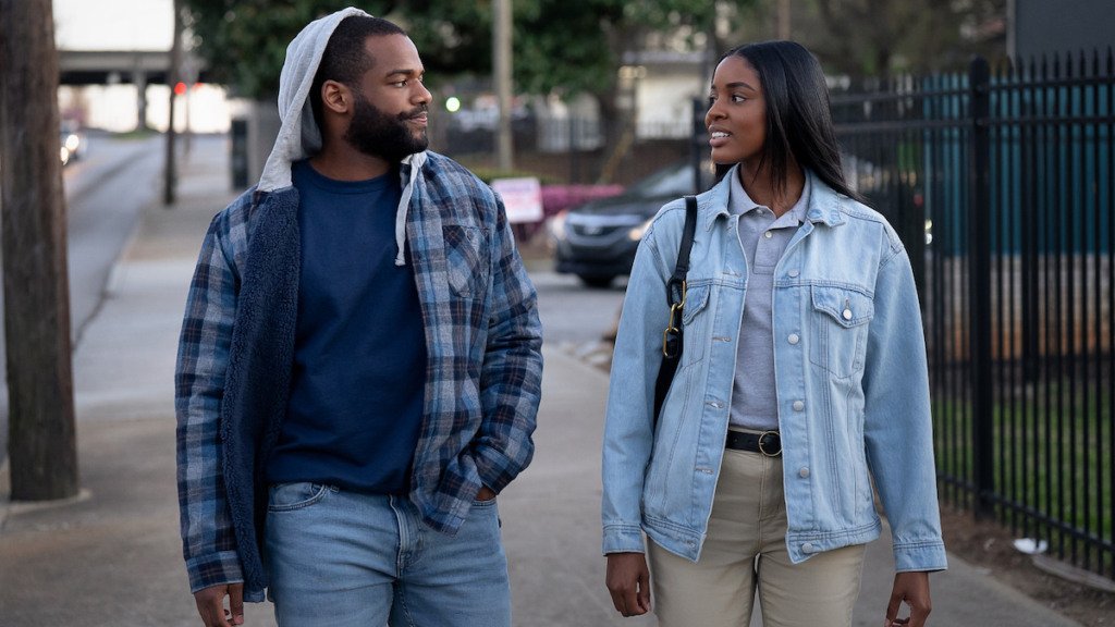 Cena de Cartas de Redenção, filme da Netflix com Naomi Baker e Jay Reeves