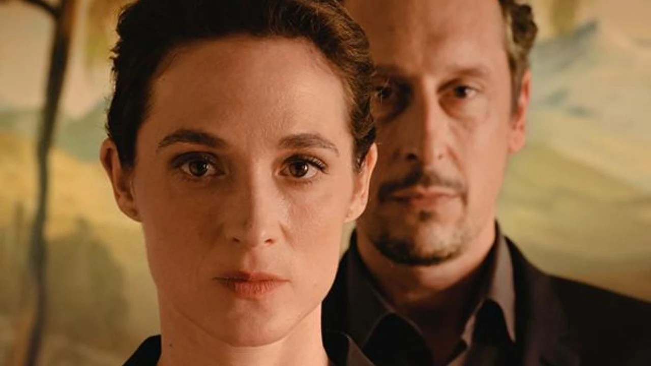 Imagem da minissérie Armadilha, thriller psicológico alemão disponível na Netflix Brasil
